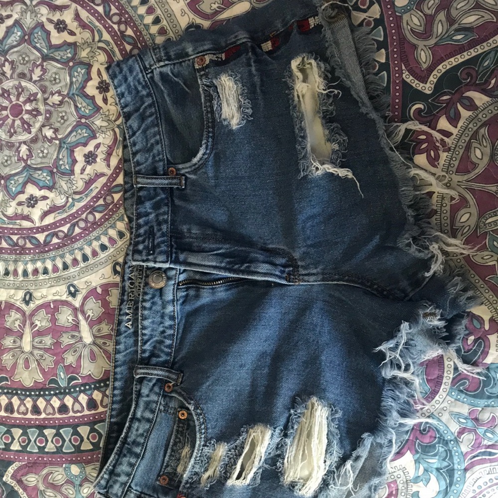 American Eagle distressed denim shorts